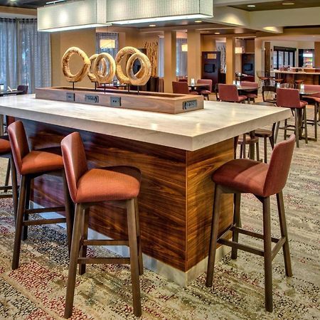 Courtyard By Marriott Springfield Hotel Buitenkant foto