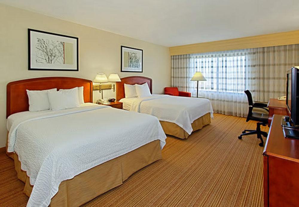 Courtyard By Marriott Springfield Hotel Buitenkant foto