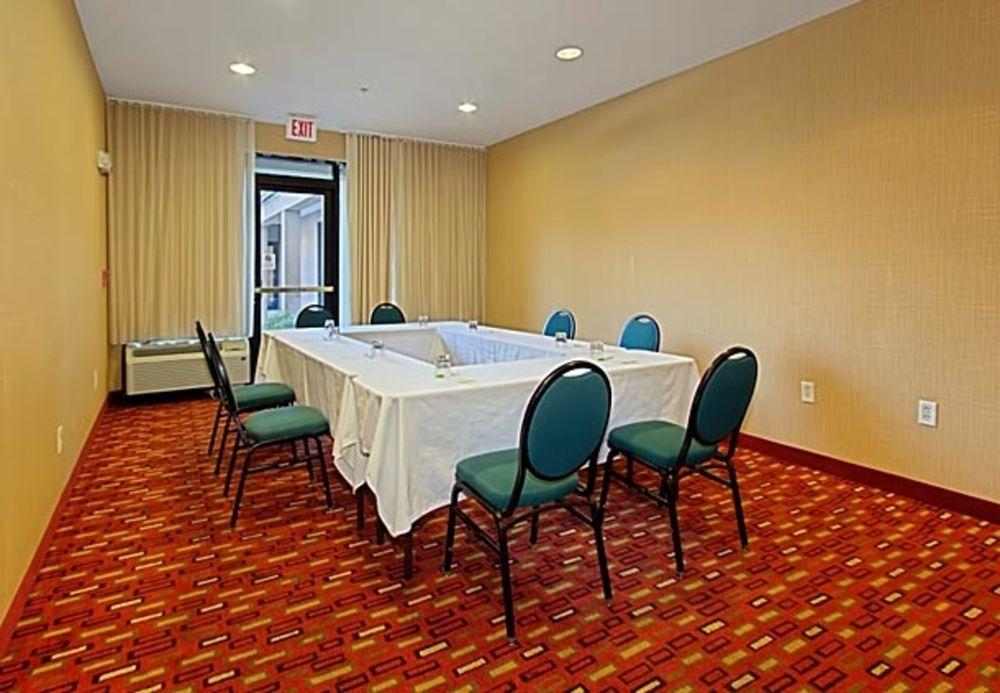 Courtyard By Marriott Springfield Hotel Buitenkant foto