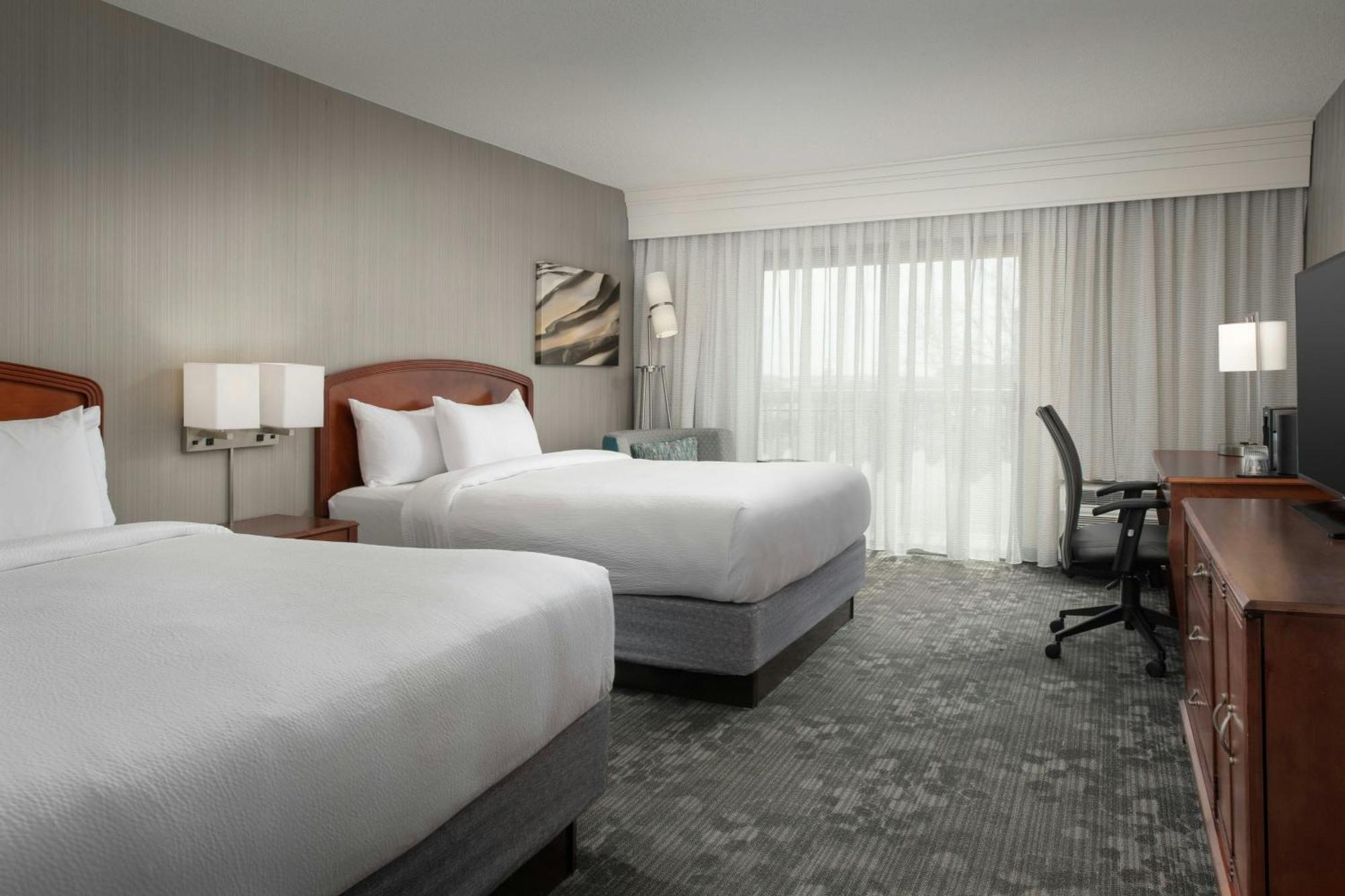 Courtyard By Marriott Springfield Hotel Buitenkant foto